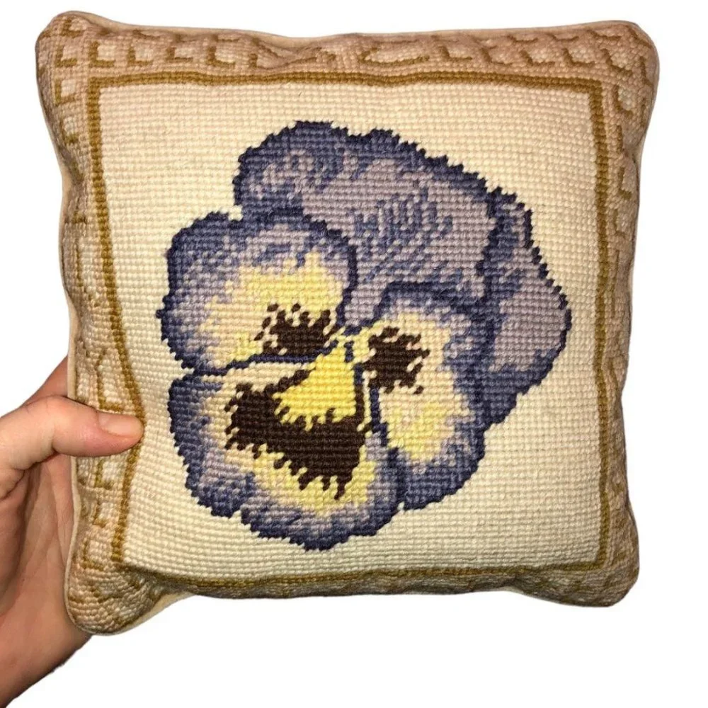Vintage classic Needlepoint Flower Purple pansy velvet backed pillow 9.5…
